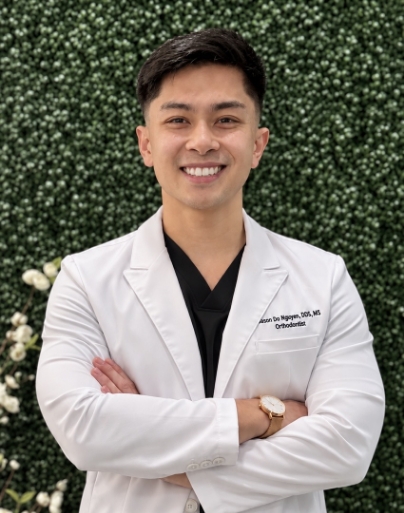 Dentist, Dr. Jason Nguyen